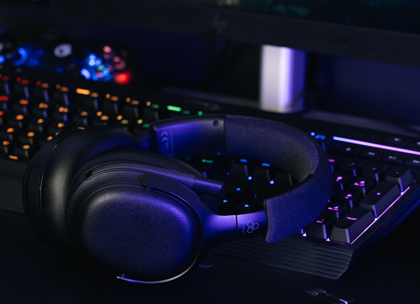 final VR3000 EX 電競耳罩式耳機 | 附2.4G低延遲USB發射器 腳步模式