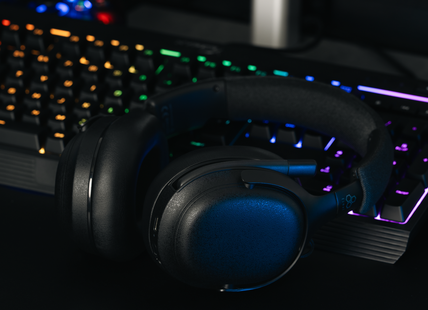 final VR3000 EX 電競耳罩式耳機 | 附2.4G低延遲USB發射器 腳步模式