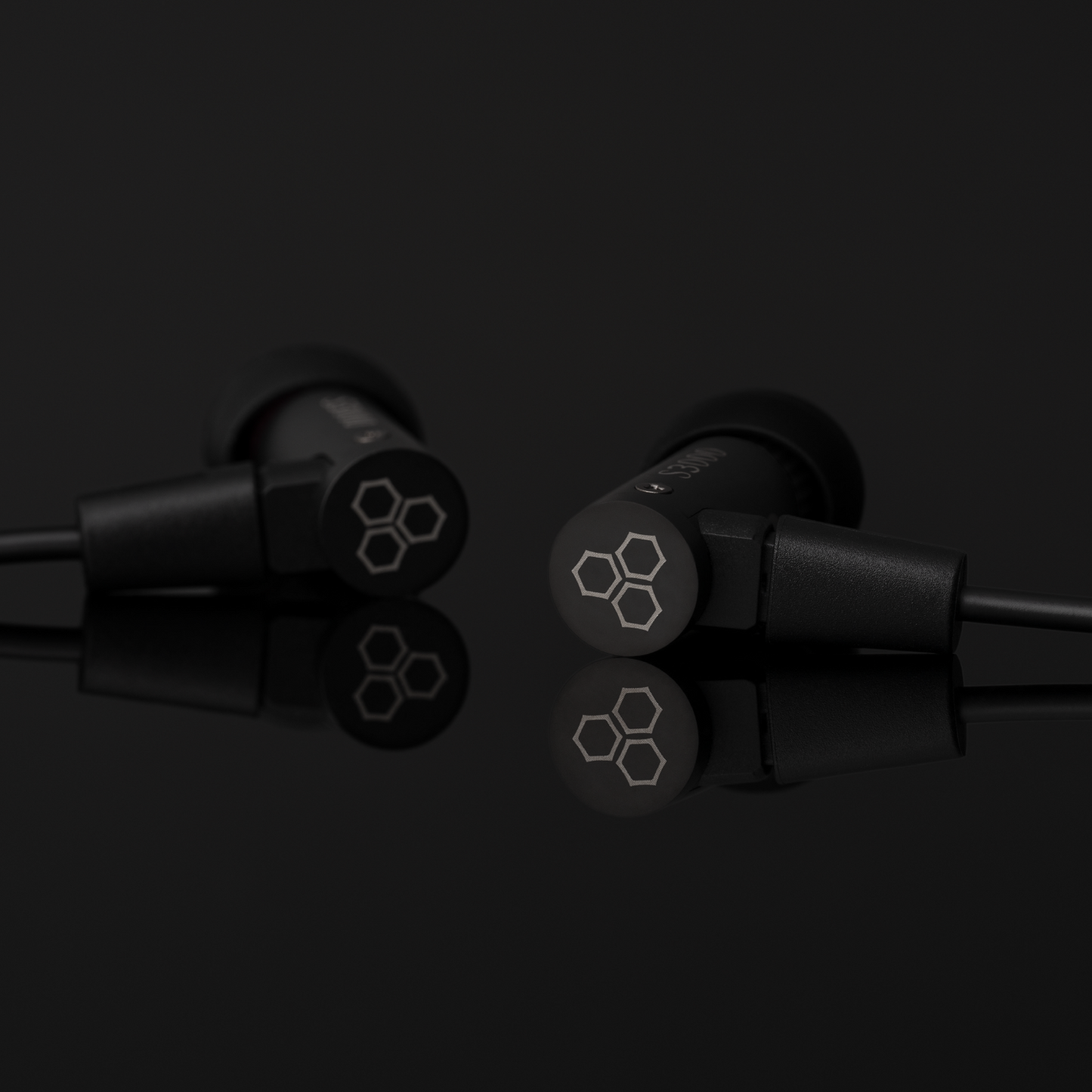 Final S3000 入耳式耳機｜不鏽鋼外殼 漏斗型導音管 動鐵單體 可換線2PIN