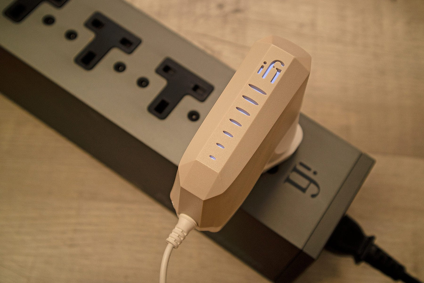 iFi SilentPower PowerStation 消噪濾波電源排插