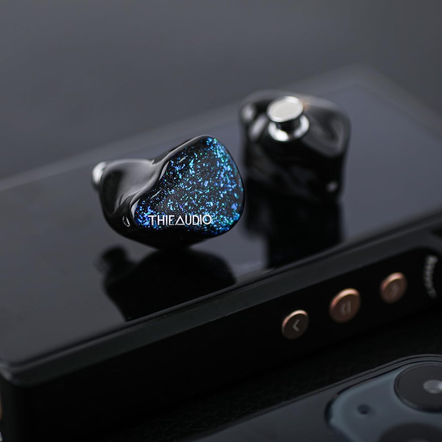 THIEAUDIO Hype 4 六單體(2DD + 4BA) CM 0.78mm 可拆式入耳式監聽耳機