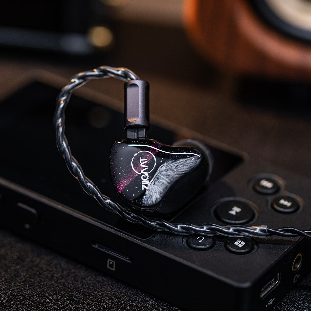 ZiiGaat Crescent 新月 入耳式耳機 | 2動圈 2動鐵