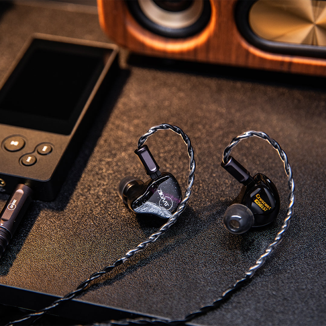 ZiiGaat Crescent 新月 入耳式耳機 | 2動圈 2動鐵